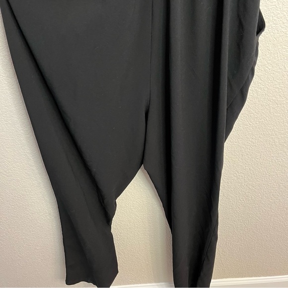 DISCOUNTED Forever 21 Plus Black Jumpsuit with Mesh Upper Short Sleeve 1X - Picture 10 of 11
